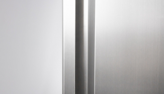 Refrigerator made of stainless steel - 590 liters - with 1 door