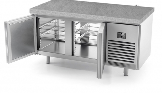 Bakery refrigerated table (EN) - with doors on both sides