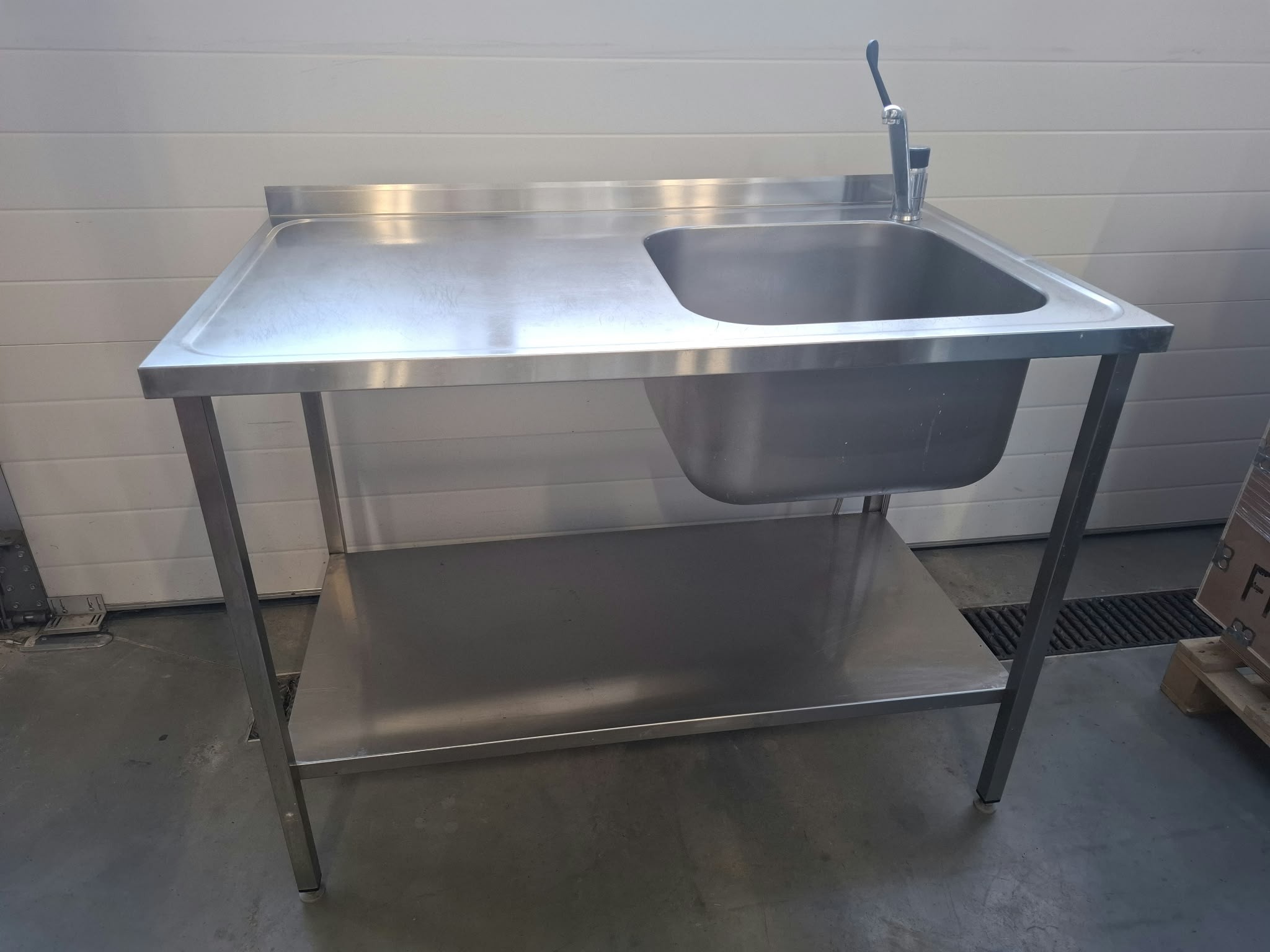 RST valamu 1200mm