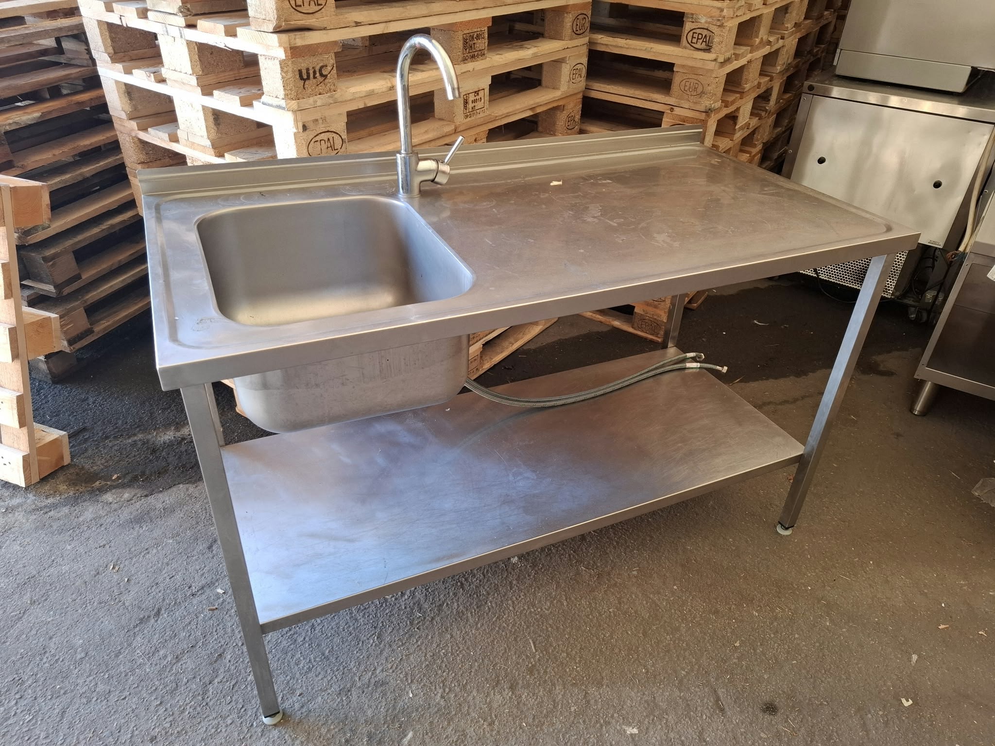 RST valamu 1400x700