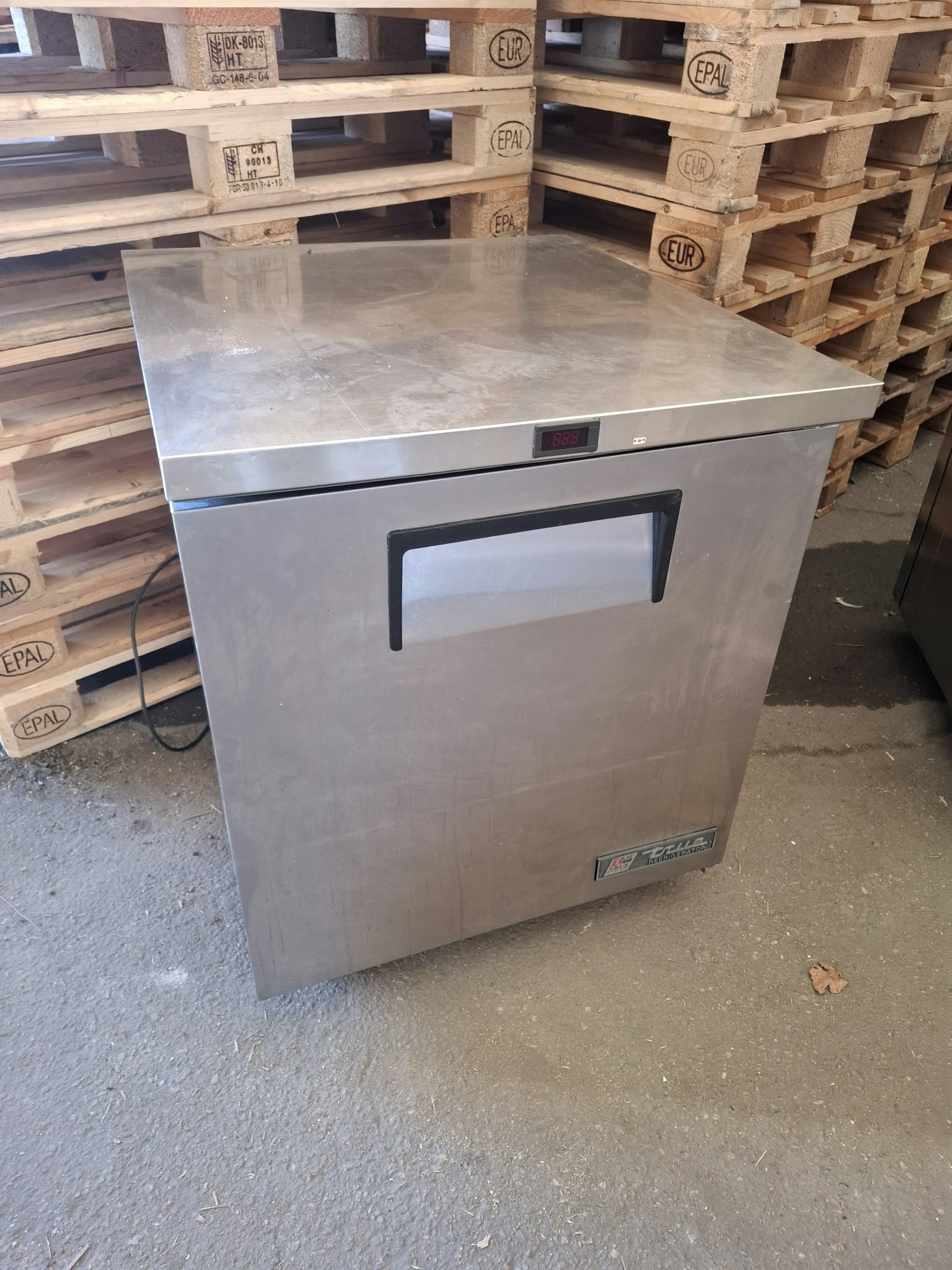 RST külmkapp 850mm(h)